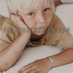 The Perfect Engraved Bangle Gift for Boys: A Stylish Trend in Children’s Fashion